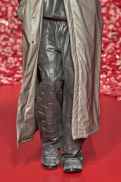 Look 40